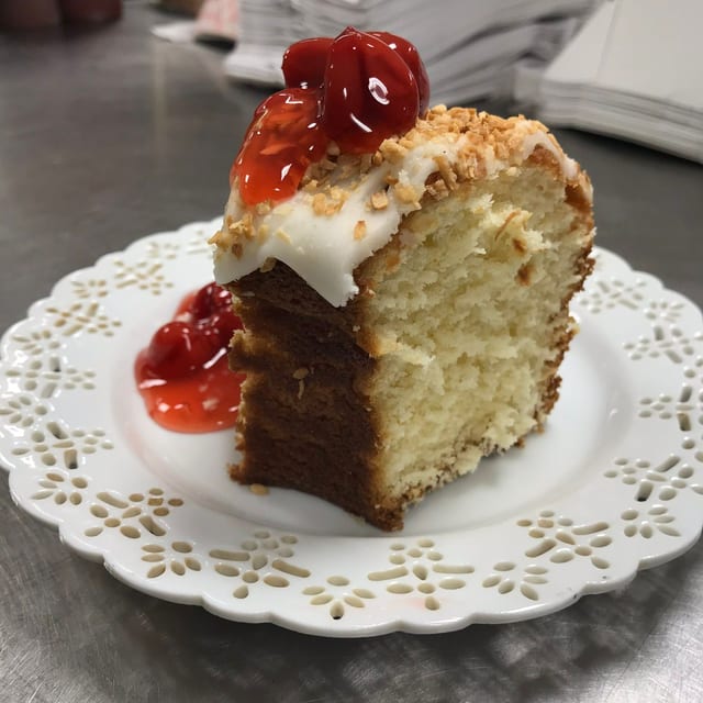 Louisiana Crunch Cake.