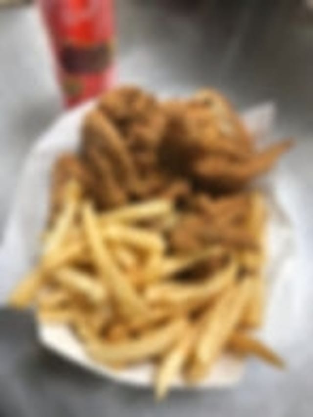 4 Wings, Fries, Coleslaw & Pop.
